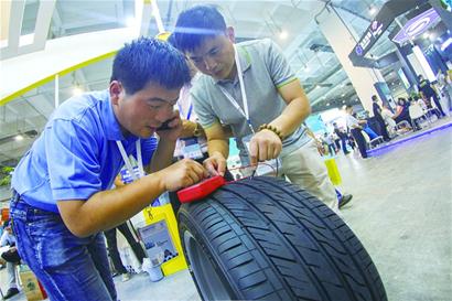 世界首条石墨烯导静电轮胎在青下线