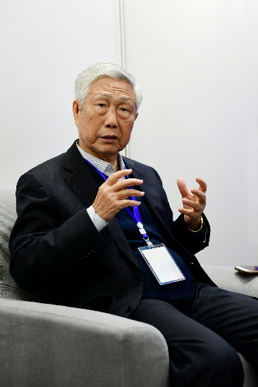 2016中国（重庆）石墨烯应用及产业化高峰论坛成功举行