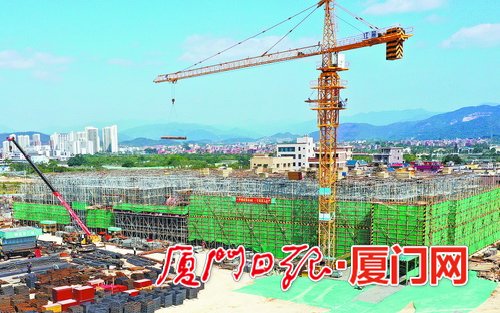 火炬石墨烯新材料孵化基地本月底将完成桩基施工 计划明年年底建成