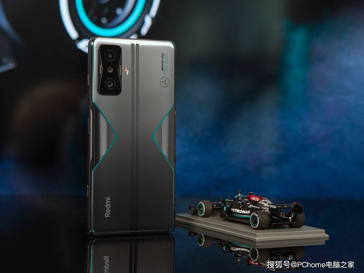 K50 冠军版图赏 电竞氛围拉满致敬F1冠军精神