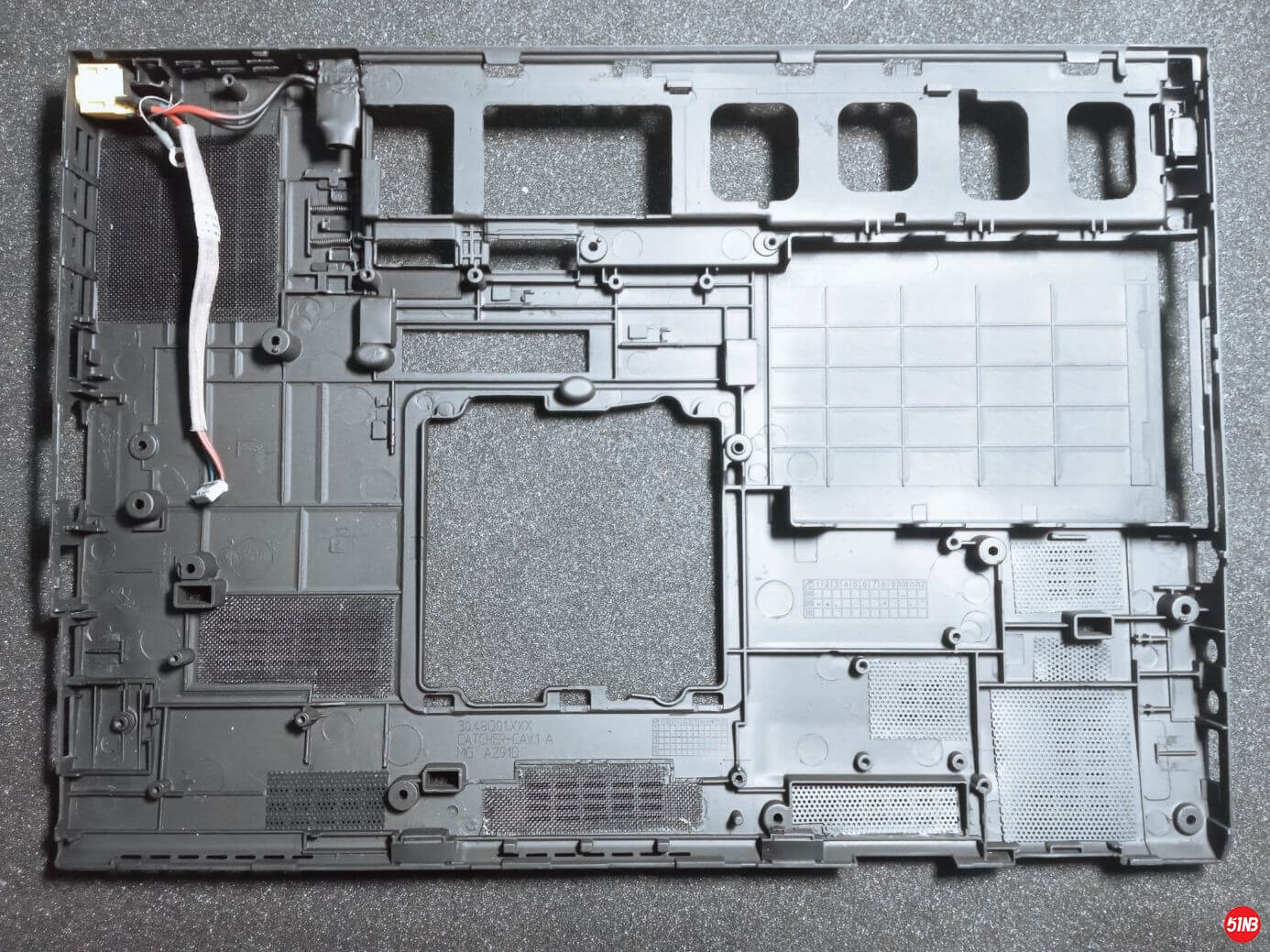 [改装分享] 【原创】X2100电脑D壳内部改装石墨烯涂层