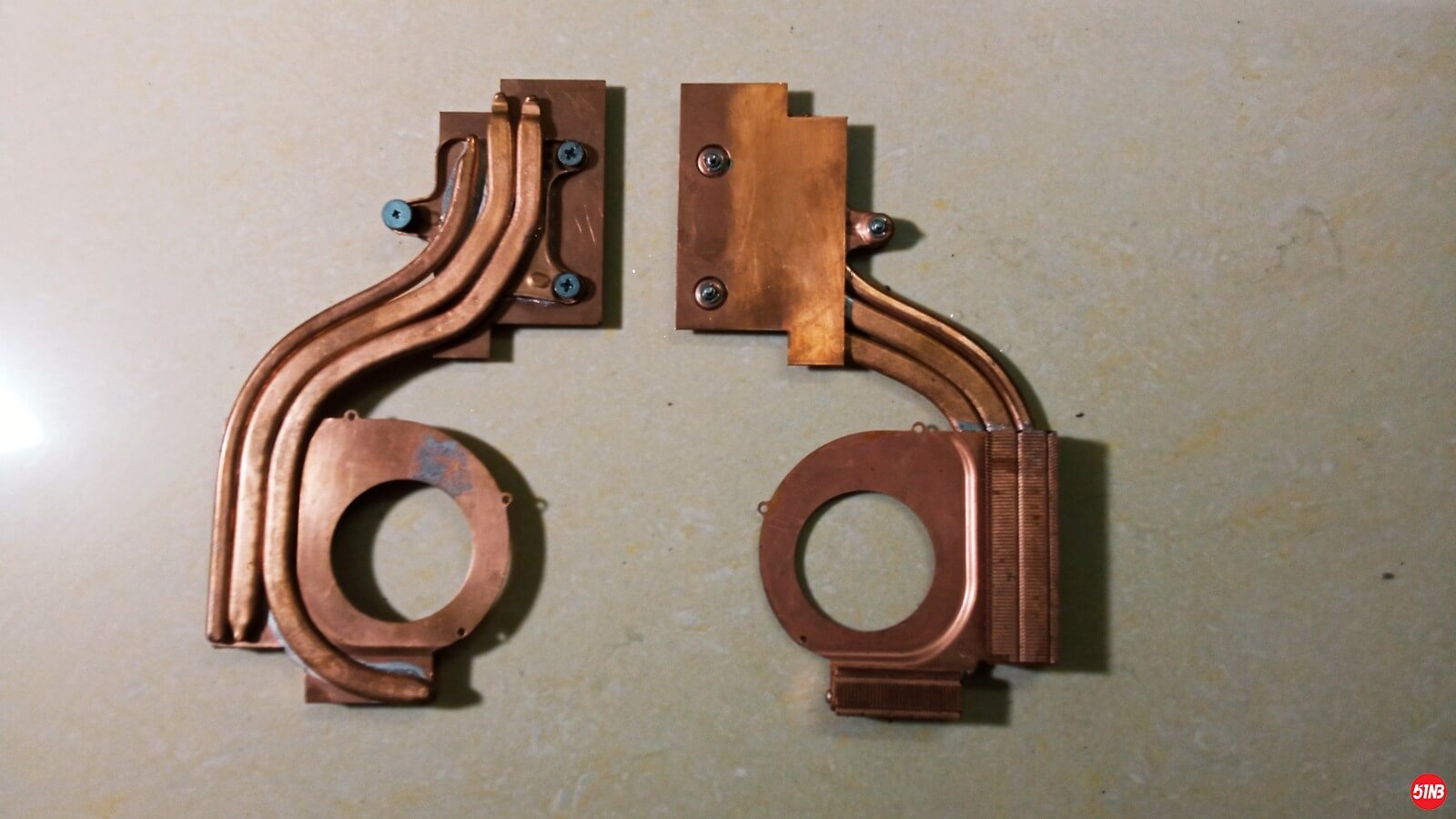 [改装分享] 【原创】对X2100风扇进行石墨烯涂层喷涂改装