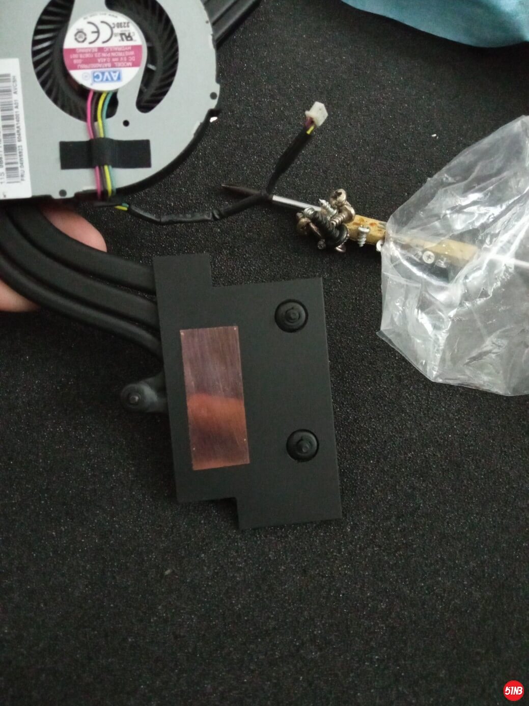 [改装分享] 【原创】对X2100风扇进行石墨烯涂层喷涂改装