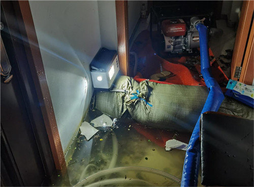 能照明，还能当充电宝！灾区迎来一批宁波原创石墨烯铝燃料应急电源