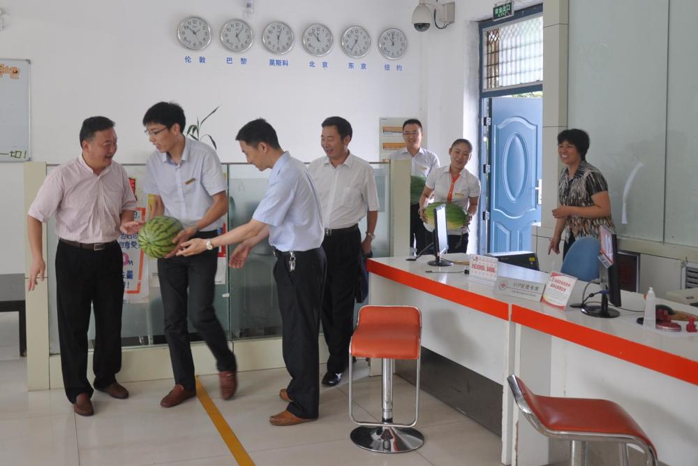 广东省青年企业家，从最基层做起，被称为“创业二代”