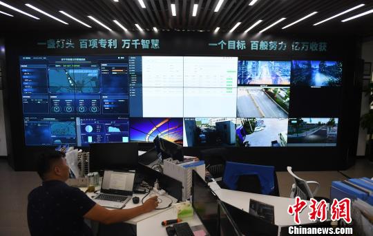 湖州明朔光电科技有限公司产品实现智能化 王刚 摄