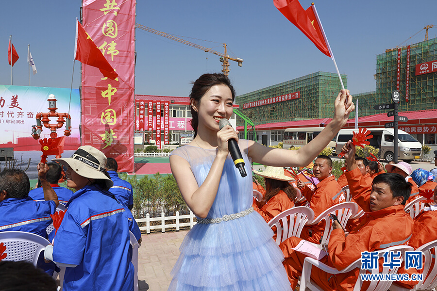 全国总工会文工团在银川演出慰问一线劳动者