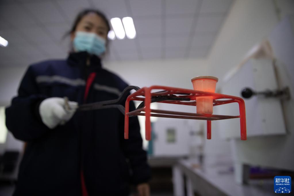 新华全媒+丨“黑金”变真金 “中国石墨之都”开启全链条发展