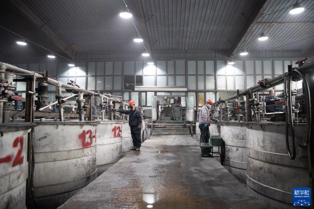 新华全媒+丨“黑金”变真金 “中国石墨之都”开启全链条发展