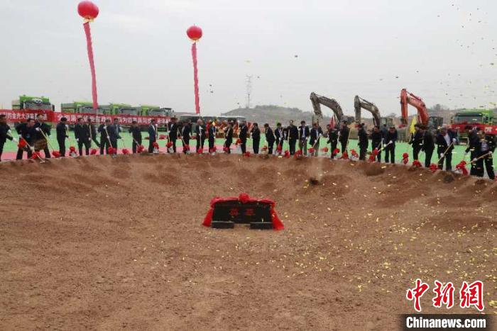 炭变布、炭变碳山西煤企同日开工两个新材料项目