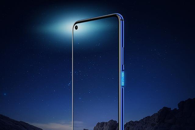 荣耀最得意的作品！8GB+256GB+4800W，网友：可圈可点