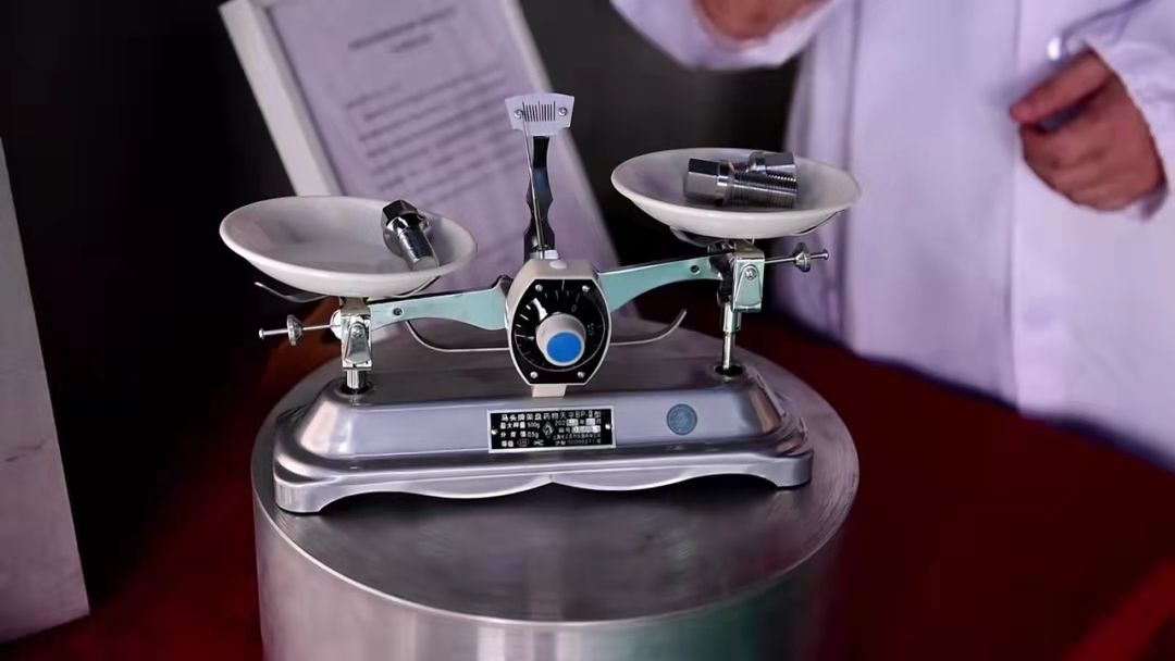 从“材料之王”到“大宗商品”，诺奖获得者安德烈·海姆说“石墨烯正从学术界走向工业界”