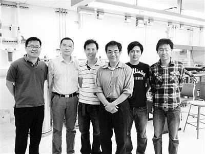 "太阳能教授"杨阳突破有机太阳能电池技术瓶颈