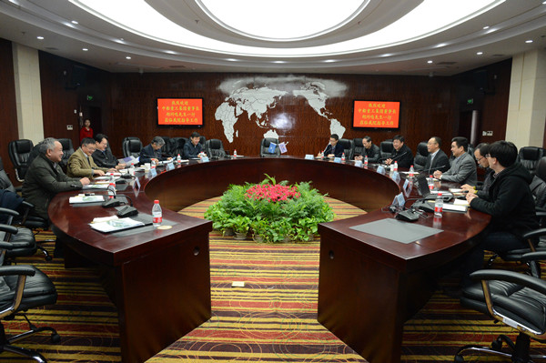 中船集团董事长胡问鸣调研无锡石墨烯产业发展