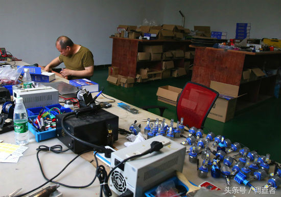 湖南一农民发明石墨烯LED大灯获国家专利