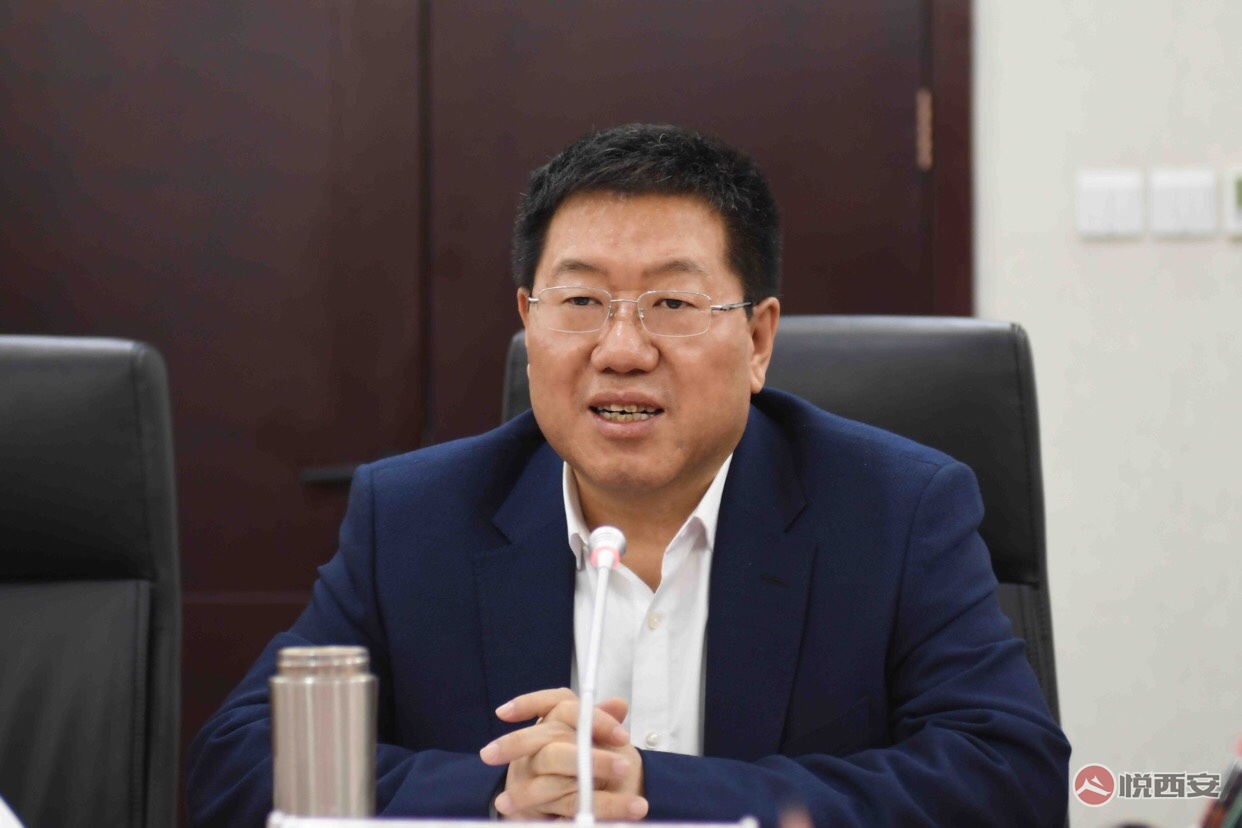 泾河新城举行石墨烯物联网创新研究院项目签约仪式