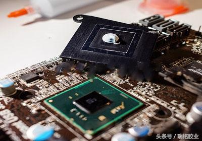 为何导热硅脂清洗会出现黑物质