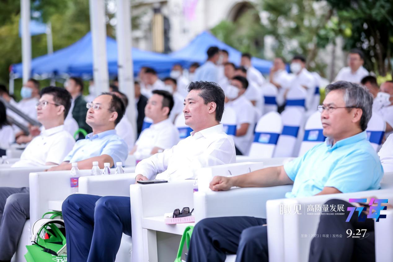 圣象9亿平米揭幕多项应用跨界科技的新品类、新产品联合发布