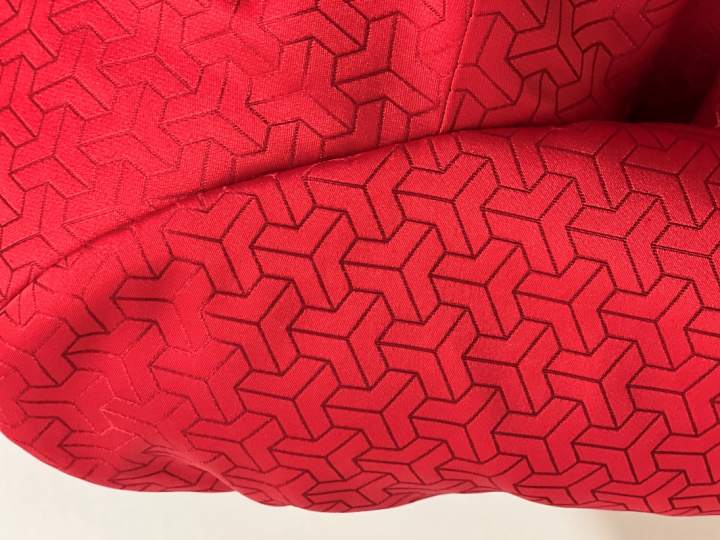 顶尖丝绸、羊绒加石墨烯保暖，走路会飘香！冬奥会的颁奖服面料原来是绍兴制造