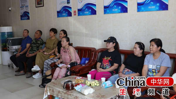 青岛莱西清华紫荆南墅石墨烯研究院给烟台志愿者发福利啦！