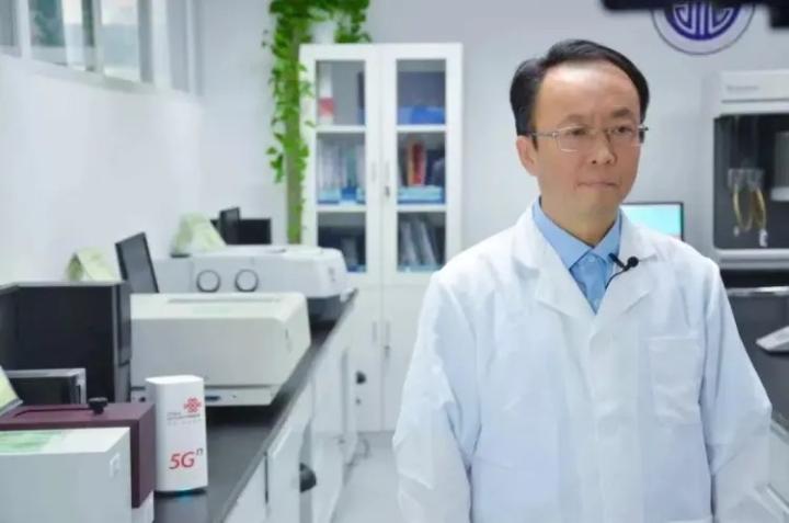 李景虹院士：让“新材料之王”石墨烯走进百姓生活