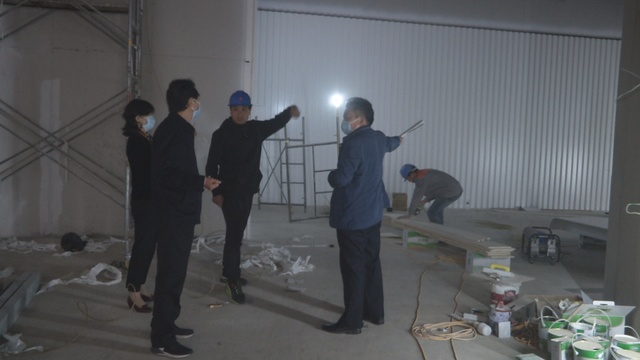 王献臣对封丘县石墨烯产业园建设情况进行调研