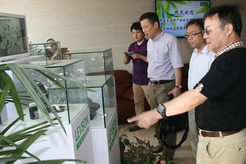 中国石墨烯产业技术创新战略联盟秘书长李义春一行莅临利物盛集团参观指导