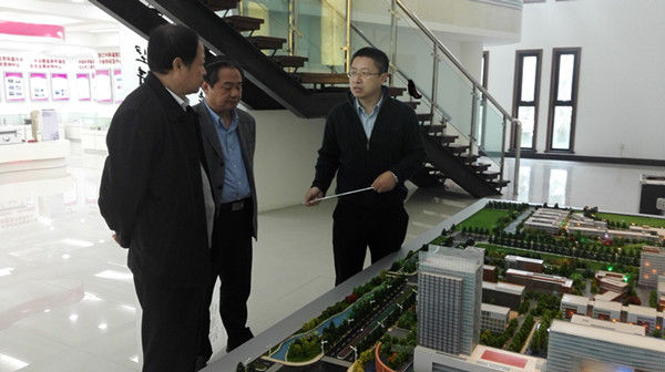 原泰州市副市长王振南一行考察浙江中科院应用技术研究院