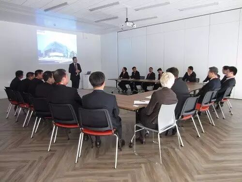 陈彪副市长带队拜访英国曼彻斯特大学国家石墨烯研究院