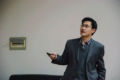 浙大制造出新型石墨烯膜材料：柔性好，导热强 解决世界难题