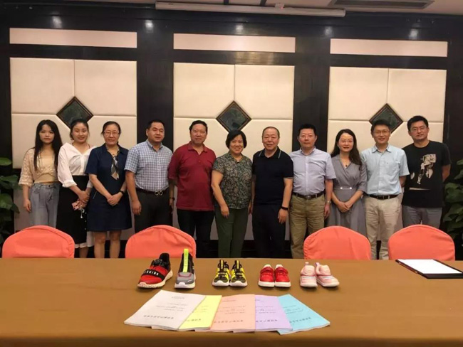 康奈、红蜻蜓和起步这3家鞋企多项科技新产品通过鉴定