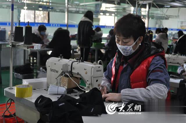 河套企业复工“跨界”转产 研发石墨烯口罩助力阳光战“疫”