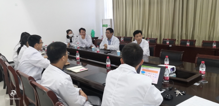 唐山市政协副主席崔武成到唐山学院市石墨烯应用技术公共服务平台调研指导工作