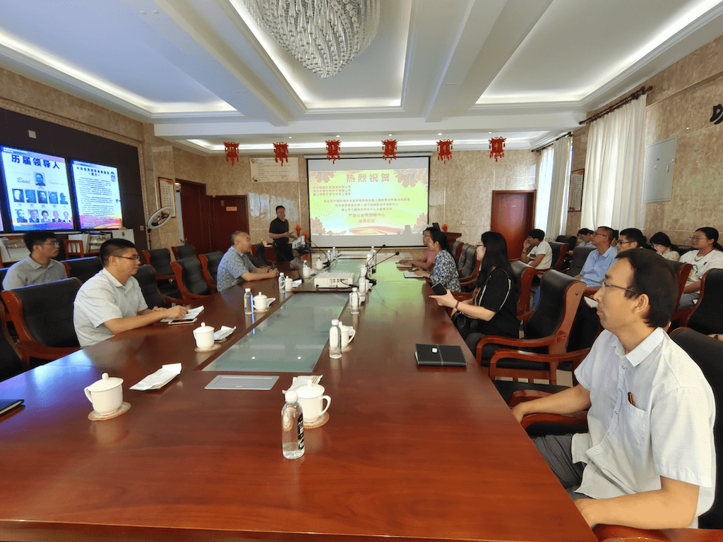 唐山学院环境与化学工程系与河北天善生物科技有限公司签署合作协议并挂牌