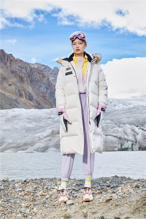 雪中飞发布高峰滑雪系列“解冻服”，助力年轻人的探索之旅