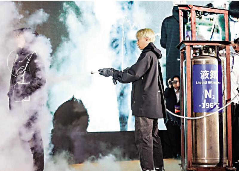 消费新潮/神奇“宇航服” 抵御-196℃严寒