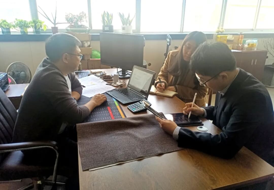 高新区商务局：把“项目圈”跑成“朋友圈”