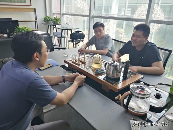 走南闯北推进石墨烯抗病毒材料产业化应用：学者在行动