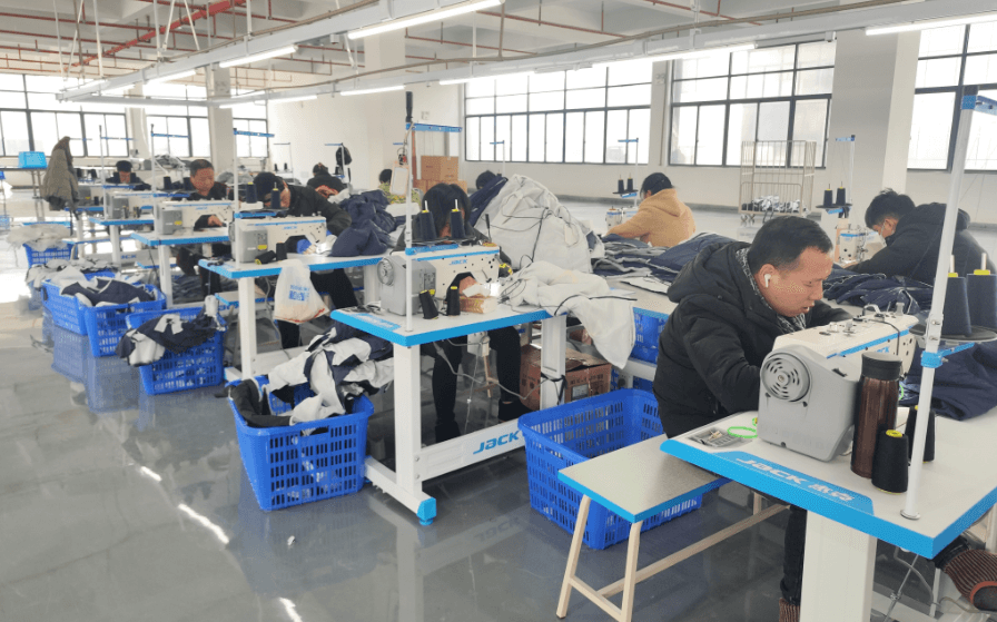 【项目大会战】总投资50亿元的都昌极热科技石墨烯高端应用科创园首批企业顺利入驻并投产