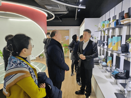 全国台联郑建闽会长一行莅临煜和集团参观调研