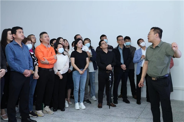 探索未来能源新宇宙！元亨集团石墨烯负极材料引领新能源技术革命