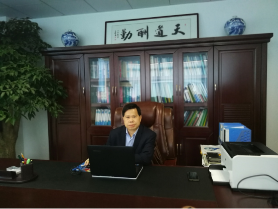 卓越公司潘宁忠：勇立创新潮头 用人生经历书写科研报国