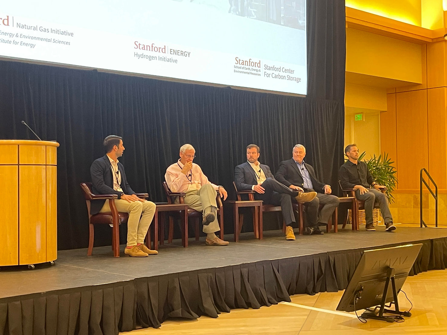 C-Zero与Exxon & Monolith一起参与斯坦福天然气计划甲烷热解小组