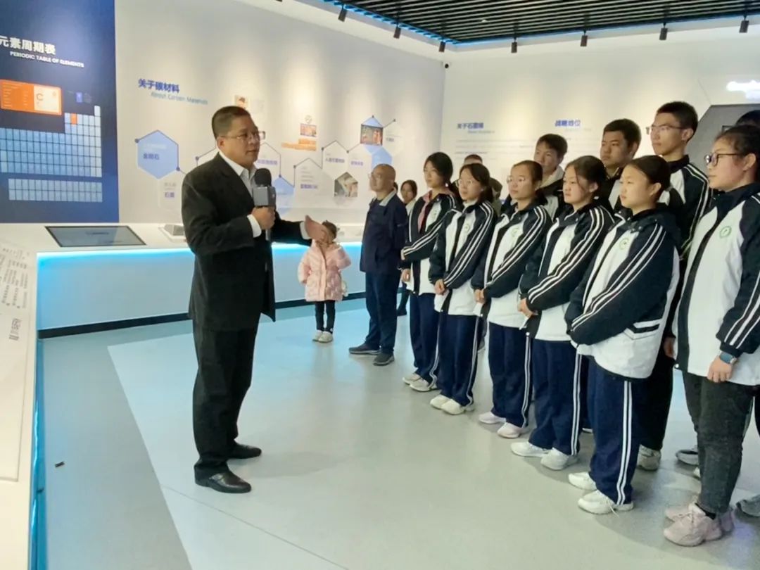 全国首家！国家石墨烯创新中心兴国石墨烯科技馆正式投用