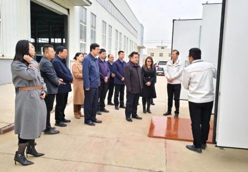 热烈欢迎庆阳市委书记黄泽元一行领导来中钠储能新能源科技（甘肃）调研考察
