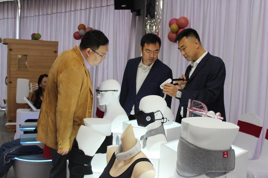 华医“烯”征程，共筑健康梦 华医颂智能康养生活馆商合发布会成功举办！