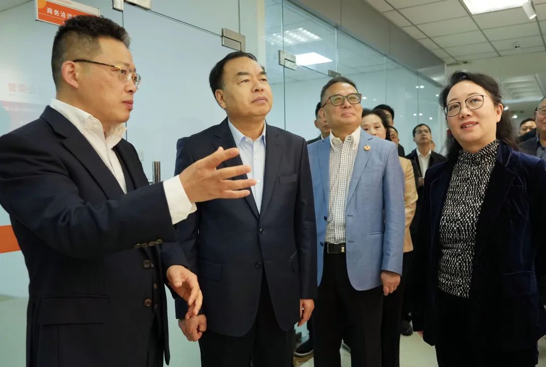 调研考察 | 安徽省政协主席唐良智赴宇航派蒙考察指导