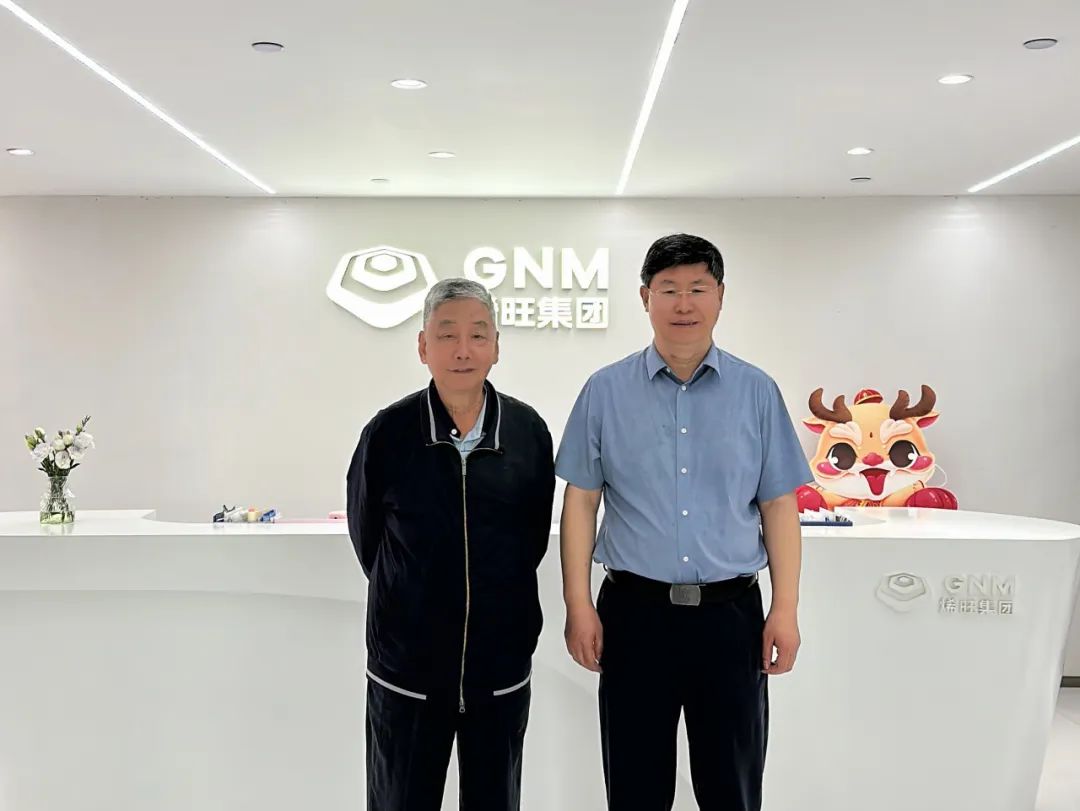 中国科学院院士刘忠范考察烯旺科技，就石墨烯产业发展深入交流