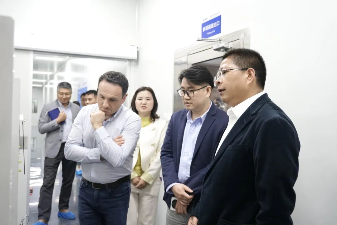 国际交流｜诺丁汉大学教授Chris Gerada、张何莅临国家石墨烯创新中心访问交流