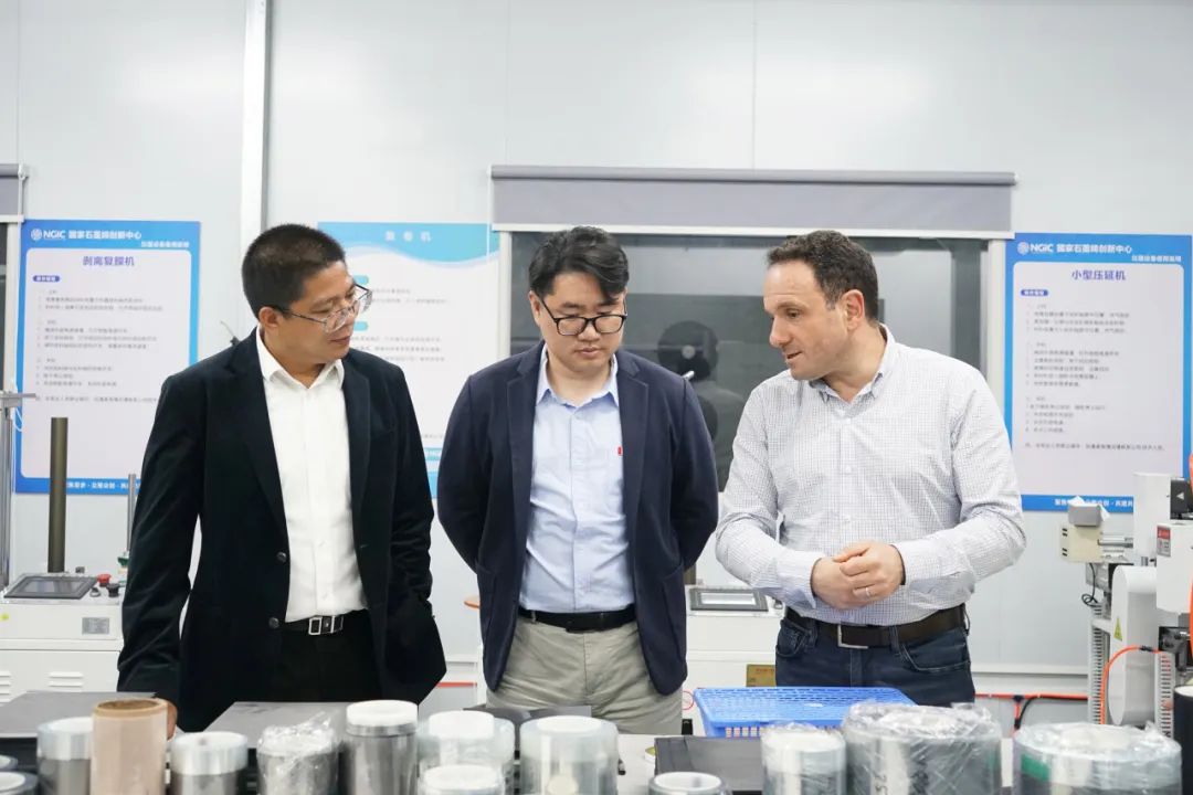 国际交流｜诺丁汉大学教授Chris Gerada、张何莅临国家石墨烯创新中心访问交流